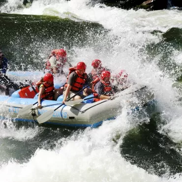 WH RAFTING01
